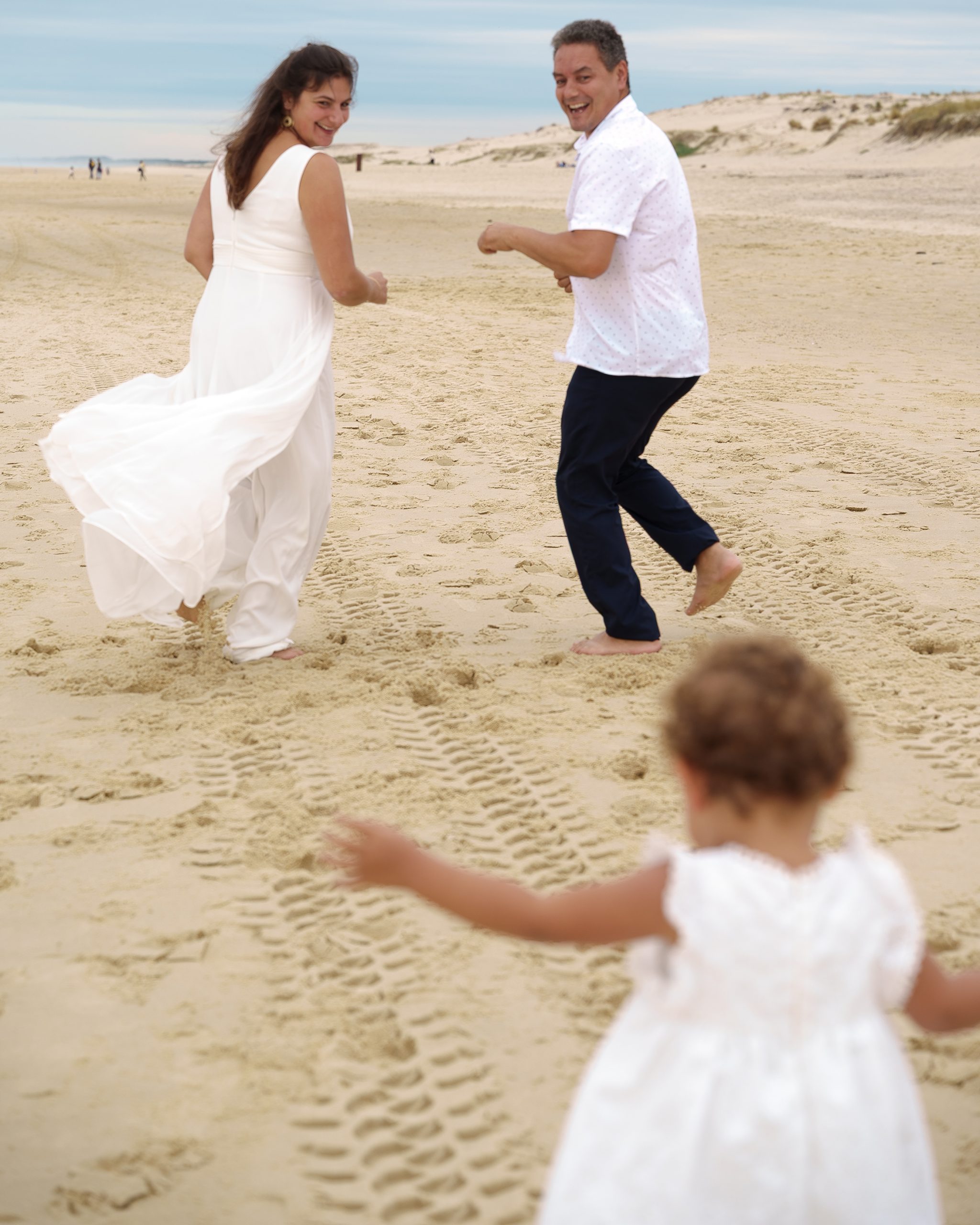 petite-fille-jeux-sable-arcachon