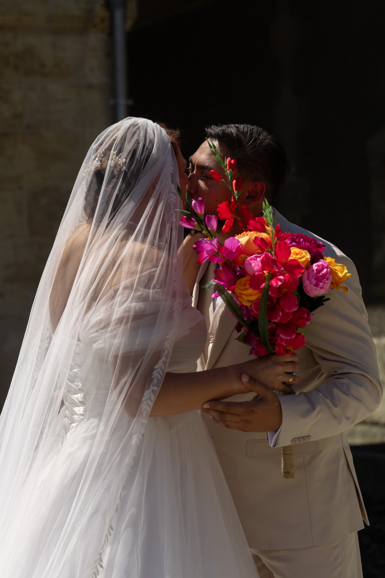baiser-maries-bouquet-de-fleurs-colorees
