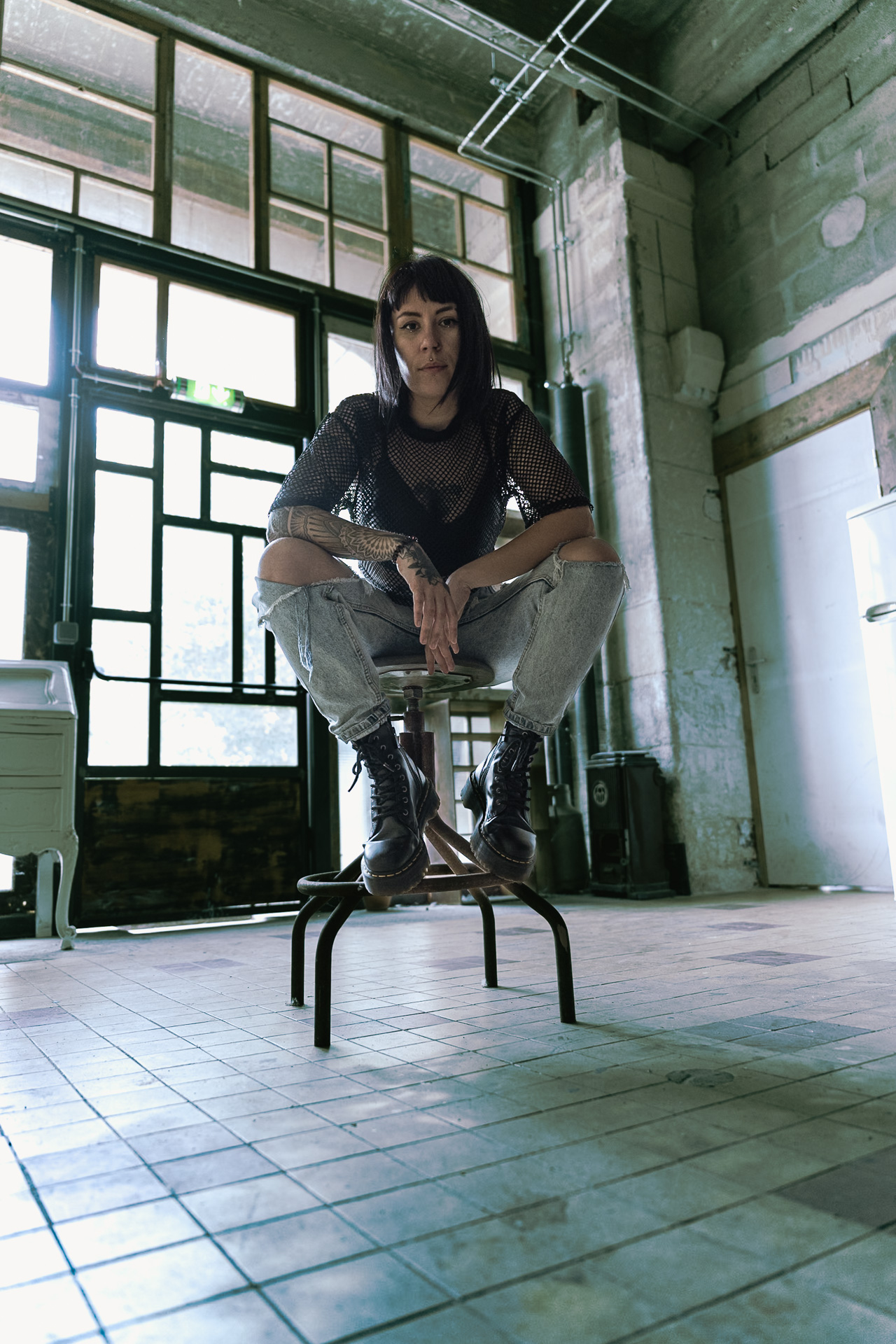 portrait-urbain-streetwear-mode-alternative-friche