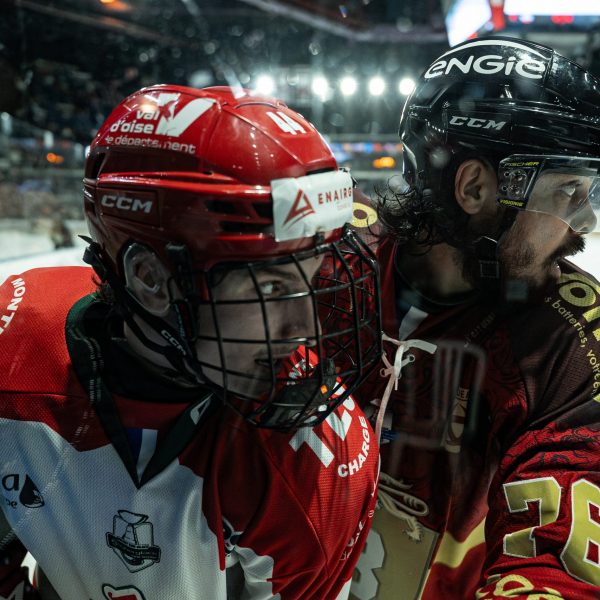 duel-balustrade-hockey-bordeaux-cergy
